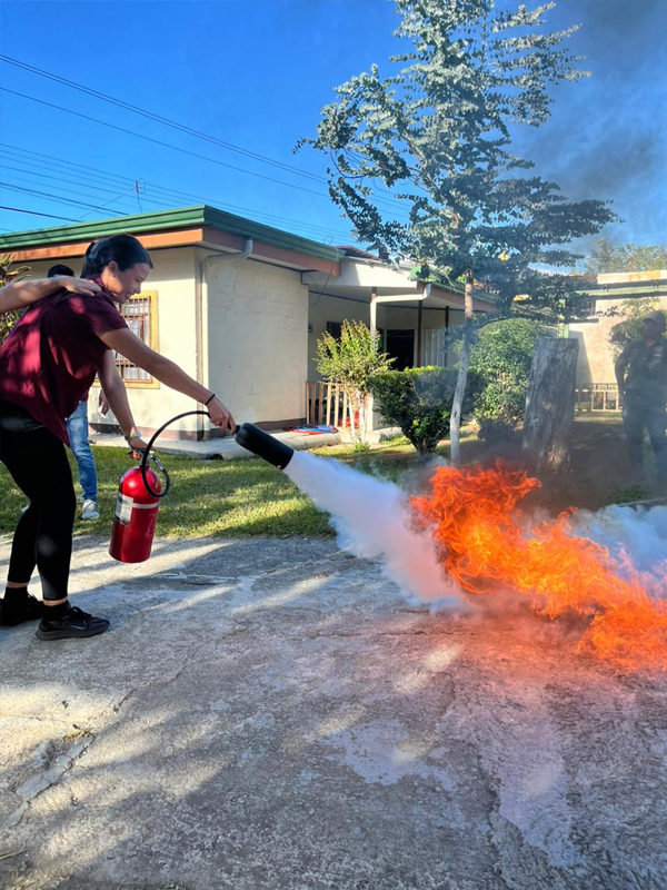 Capacitacion de extintores Vedex en Costa Rica